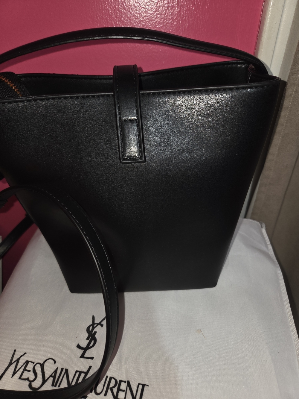 New Small Black Bucket / Tote With Shouder/ Crossbody Strap